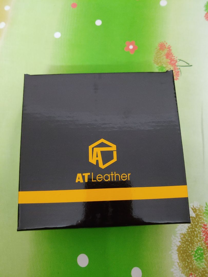 Mình rất hài lòng về sản phẩm , sản phẩm đường chỉ may rất đẹp và chắc chắn , có điều dây hơi dài đối với mình nên mình phải cắt đi 1 khúc mới mang được ??