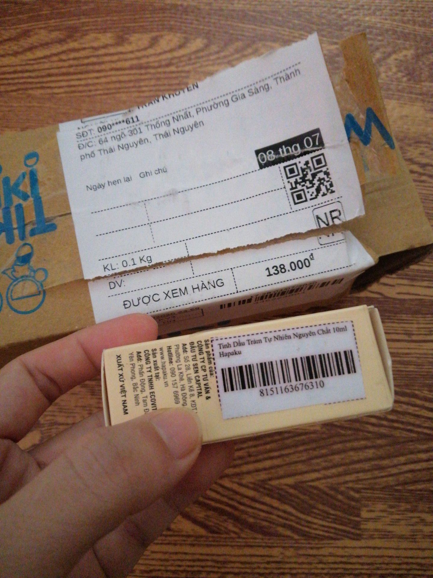 Hàng giao nhanh, đóng gói cẩn thận. Mùi thơm đậm đặc hơn lần trước mình mua ở tiệm khác. Lúc đặt chỉ lo giao muộn vì mình sắp sinh bé ai dè giao nhanh thế k lo k có j tắm bé rồi.