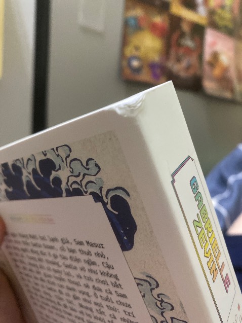 Nhìn góc cuốn sách phát bực

Update: tiki liên hệ đổi cho mình cuốn mới luôn. 100₫ Chuyên nghiệp