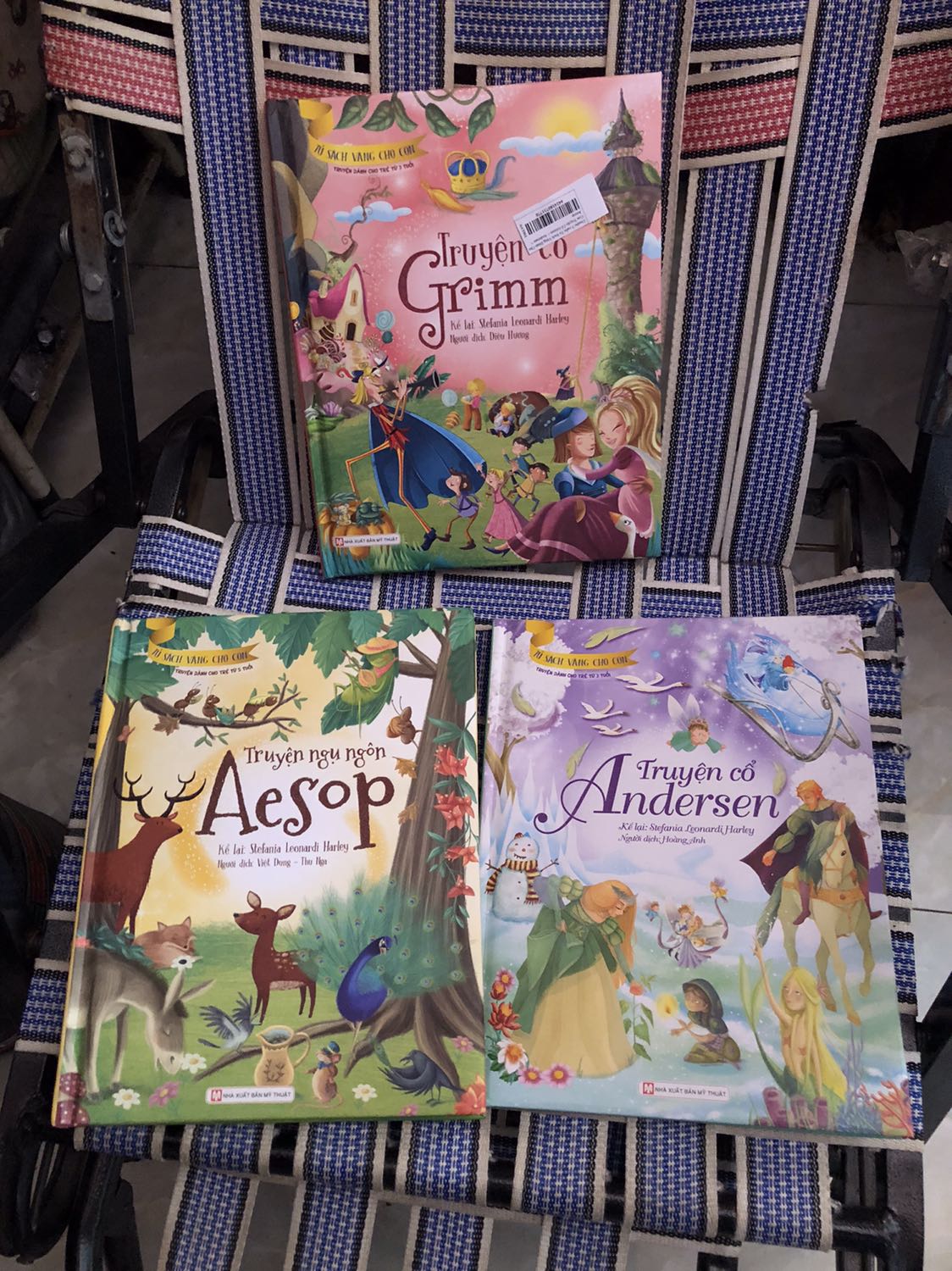 Sách rất đẹp, giao hàng nhanh, đóng gói chuẩn