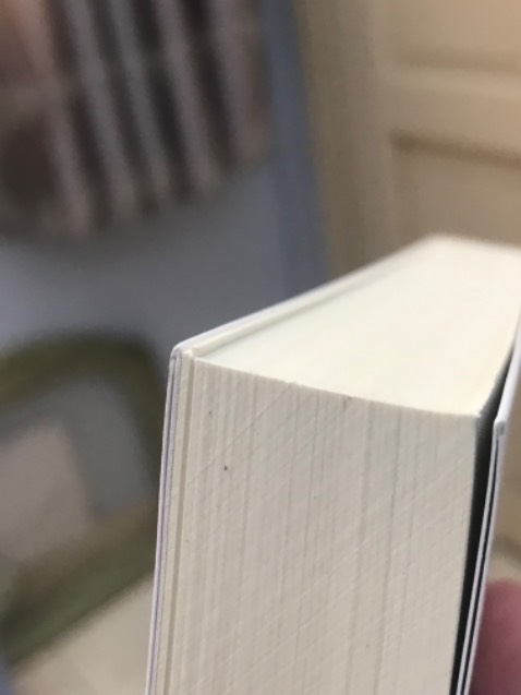 Bán sách cũ, không nên mua. Mua tại vì rẻ, cảm tháy thất vọng (buồn)