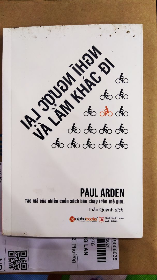 Lần 1 mình đã yêu cầu đổi vì nhận sách cũ, lần 2 nhận sách còn cũ hơn lần 1. Chẳng lẽ khi đóng gói sp nhân viên Tiki không nhận ra là sách cũ bẩn. Mất 2 lần chuyển lãng phí thời gian và công sức của 2 bên mà không thể hài lòng được. Đề nghị tiki thu hồi và hoàn lại tiền giúp mình.