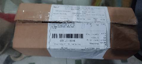 Đặt đế lót giày nếu ko có thì hủy đơn ,còn này vẫn giao hàng và thu tiền , rồi ghi tờ giấy hoàn tiền lại ,thì hoàn tiền bằng cách nào , mất uy tín quá