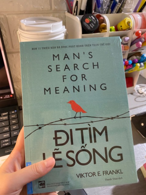 40k cho 1 cuốn sách quá tuyệt vời
Sách mới tinh ko hề trầy xước hay bị cũ 
10 điểm cho cách gói và giao hàng của tiki 
Mình nhận thấy tiki đã cải thiện loại bìa gói hàng ko bị mềm như trc nữa cũng nhờ vậy mà gói hàng rất vuông vắn đảm bảo chất lượng sách đến tay người dùng 
Nội dung sách mn lên mạng xem rv nha 
Ko hối hận đâu 
❤️Tiki