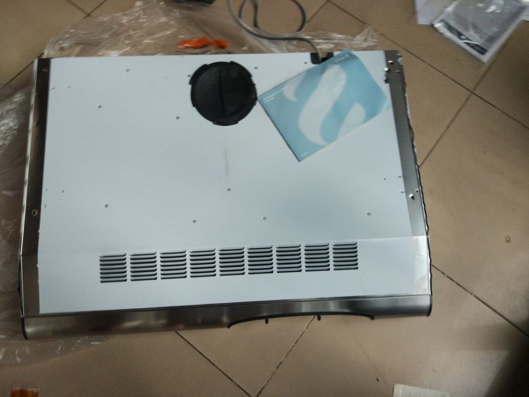 Hàng Elica xịn sò mà ko hiểu sao cái kính lại nhỏ hơn so với hình và con đang xài