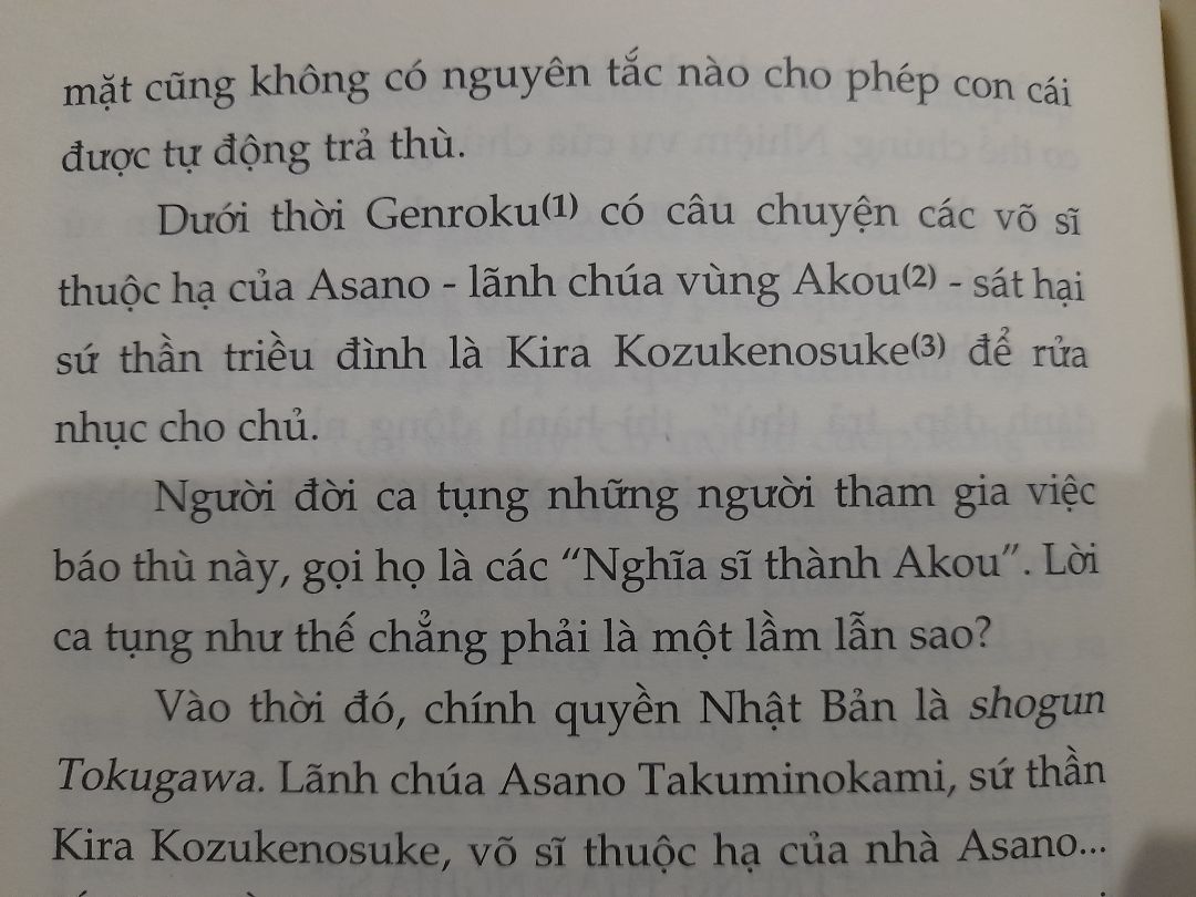 Tác giả và tinh thần của tác giả hướng đến những thứ to lớn hơn là bản thân của mình hiện tại đang nghĩ.
Như đoạn dưới này đây, dù biết *** Nhật Bản lâm thời không ra gì, nhưng ông vẫn quyết tâm fair play?
Nó như việc bạn cố nói lý với bọn giang hồ vậy, trước khi cảm hóa được người ta thì bạn đã bị đánh sưng mỏ.
Theo như tác giả thì để tổng thể xã hội phát triển, cần có những người đứng ra làm những việc đó. Mình không phủ nhận điều đó, nhưng chắc chắn người đó không phải là mình.
Trừ 1 sao vì có 1 số lỗi nhỏ về văn bản. Tác giả và tinh thần của tác giả hướng đến những thứ to lớn hơn là bản thân của mình hiện tại đang nghĩ.
Như đoạn dưới này đây, dù biết *** Nhật Bản lâm thời không ra gì, nhưng ông vẫn quyết tâm fair play?
Nó như việc bạn cố nói lý với bọn giang hồ vậy, trước khi cảm hóa được người ta thì bạn đã bị đánh sưng mỏ.
Theo như tác giả thì để tổng thể xã hội phát triển, cần có những người đứng ra làm những việc đó. Mình không phủ nhận điều đó, nhưng chắc chắn người đó không phải là mình.
Trừ 1 sao vì có 1 số lỗi nhỏ về văn bản.