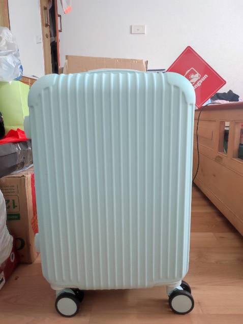 Màu sắc xinh xắn, mỗi cái quái kéo thì hơi lúc lắc. Vừa đặt xong thì hôm sau có sale tiếp -20k, hiuhiu.