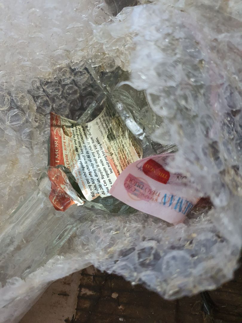 đây là mật ông nè nha ,rồi điện thoại tới shop không nghe máy tất máy ngang luon buôn bán làm ăn như vậy đố,các bạn đừng mua trên này nữa nha