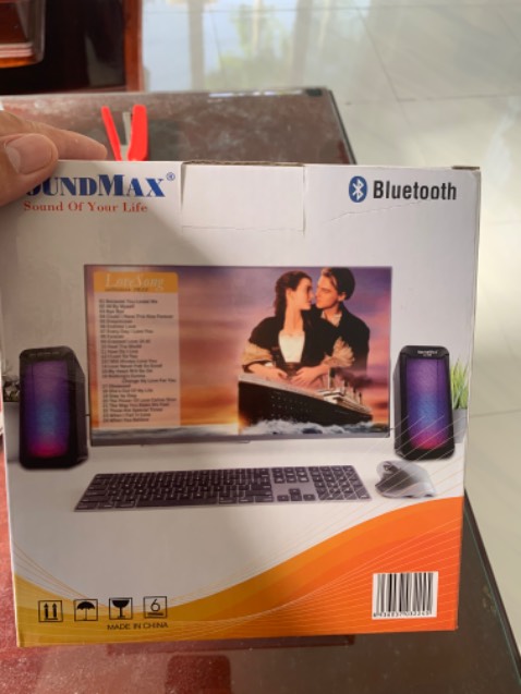 Đóng gói cẩn thận, giao hàng đúng thời gian, nhân viên giao hàng nhiệt tình, loa nghe cũng ổn so với tầm giá! Mọi người nên mua