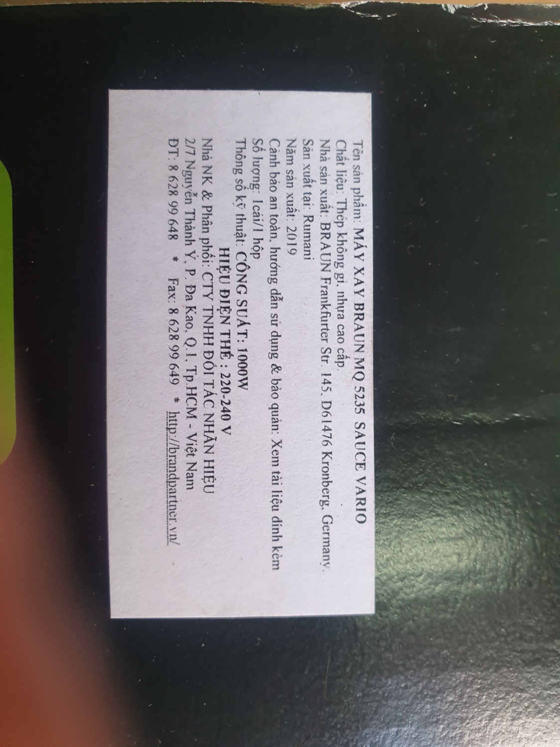 3 sao này tôi đánh giá về cách thức làm việc của Tiki, không đánh giá về máy.

Tại thời điểm tôi đặt hàng, Tiki giới thiệu trên web, máy có xuất xứ thương hiệu - Đức, xuất xứ - Hungary (Hình 1)

Giao hàng lần 1, máy có xuất xứ - Rumani (Hình 2)

Tôi yêu cầu đổi hàng, nói rất rõ yêu cầu. (Hình 3)

Giao lần 2 vẫn là máy xuất xứ - Rumani (Hình 4). Vậy có "check" *** của tôi không?

Tôi phản hồi lại lần nữa, bạn nhân viên Tiki có lời đề nghị, trả hàng - hoàn tiền! Vậy là không có hàng xuất xứ Hungary? Tôi gửi máy lại nữa Tiki à...