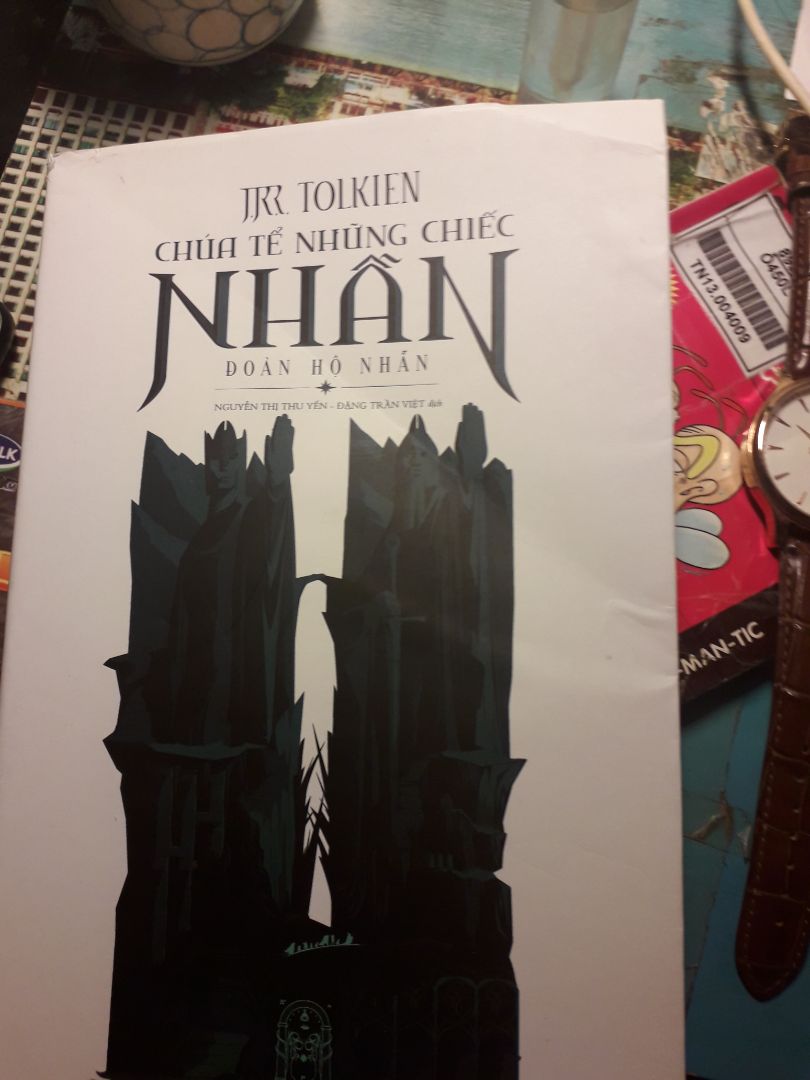 vận chuyển chưa được tốt gãy góc nhiều thời gian vận chuyển nhanh ,shipper tốt bụng ủng hộ lần sau