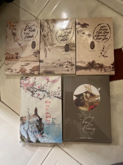 Các sách được đóng gói và bao bì cẩn thận,Tiki Now giao hàng nhanh! Cảm ơn Tiki nhé