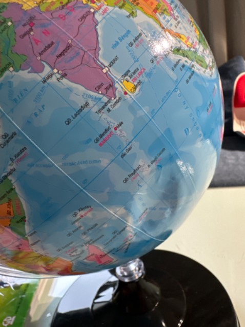 Quả cầu giao bị móp. Chất lượng sản phẩm kém. Thất vọng với Tiki Quả cầu giao bị móp. Chất lượng sản phẩm kém. Thất vọng với Tiki