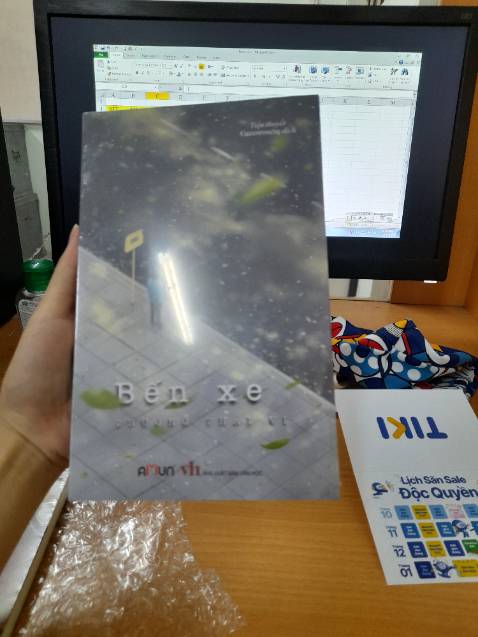 Sách đẹp giao nhanh sách còn seal nha 
Nd thì e chưa đọc nên chưa đánh giá nào đọc xong e quay lại