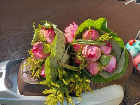 Kính đeo êm, nhìn rõ luôn, xài rất thích