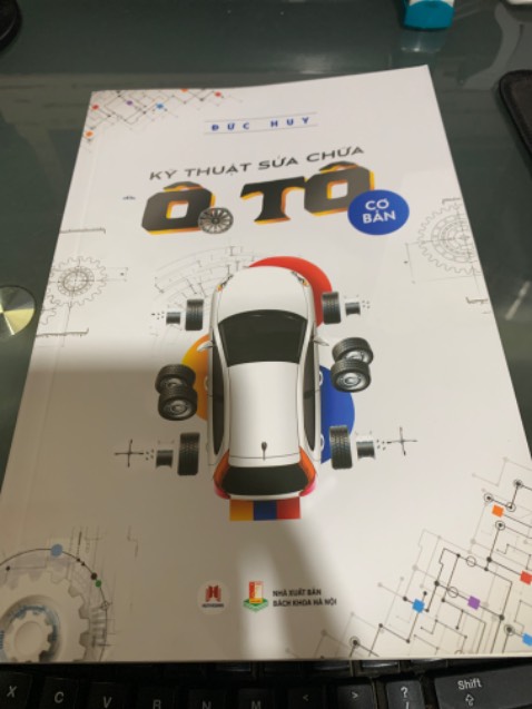 Sách đẹp, nội dung tốt, giá thành tốt. Lỗi gập giấy ít. Nhìn chung rất đáng tiền