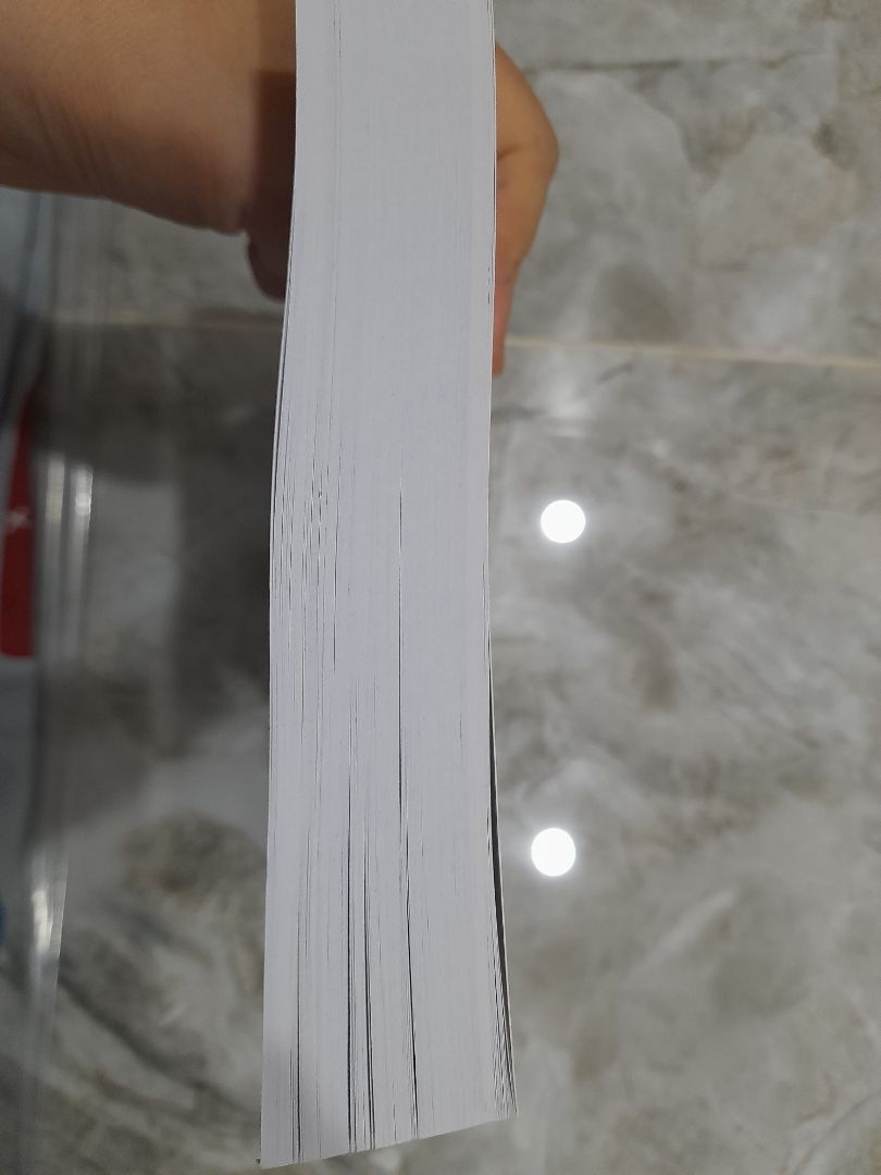 Sách đẹp không bị móp giá thành rẻ! Shop giao nhanh lắmm hơi tiếc shop không bao sách lại nhưng may sách không bị sao.