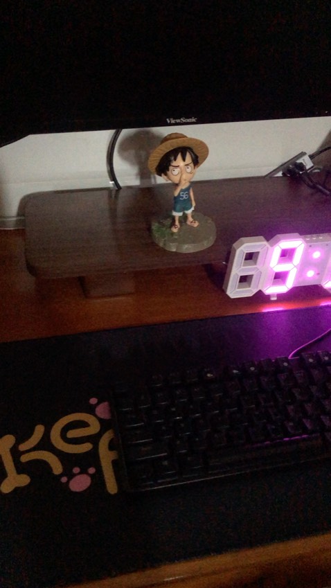 Arm rất chắc chắn, dễ lắp ráp và set up góc làm việc. Bàn làm việc của mình gọn gàng đi rất nhiều từ khi mua sản phẩm này, thậm chí còn có thể di chuyển màn hình theo ý muốn, nâng lên hạ xuống tiện lợi. Mình rất hài lòng và ưng ý khi sản phẩm đem lại giá trị hơn cả giá tiền bỏ ra. K thể k vote cho shop 5 sao.