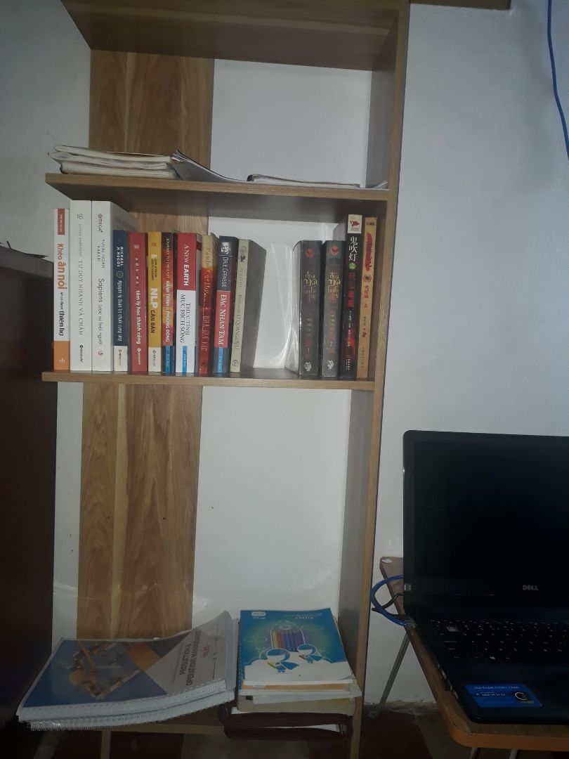 Quá trình lắp cũng không quá khó, các lỗ khoan khớp với nhau, phải biết cách lắp thì mới dễ. Nhưng cái mình mua thì 1 ván dài thiếu mất 2 lỗ khoan nên có 1 ngăn không lắp được. Ngoài ra chân tủ bị bập bênh dù đã lắp hoàn toàn khắp với các lỗ khoan, và cách giải quyết của mình là gắn 1 cái chân đế kèm theo vào chỗ bập bênh là xong. Tóm lại chất lượng ổn trong giá(160k). Lỗ thiếu có thể tự khoan và khắc phục đc nên mới cho 3 sao. Quá trình lắp cũng không quá khó, các lỗ khoan khớp với nhau, phải biết cách lắp thì mới dễ. Nhưng cái mình mua thì 1 ván dài thiếu mất 2 lỗ khoan nên có 1 ngăn không lắp được. Ngoài ra chân tủ bị bập bênh dù đã lắp hoàn toàn khắp với các lỗ khoan, và cách giải quyết của mình là gắn 1 cái chân đế kèm theo vào chỗ bập bênh là xong. Tóm lại chất lượng ổn trong giá(160k). Lỗ thiếu có thể tự khoan và khắc phục đc nên mới cho 3 sao.