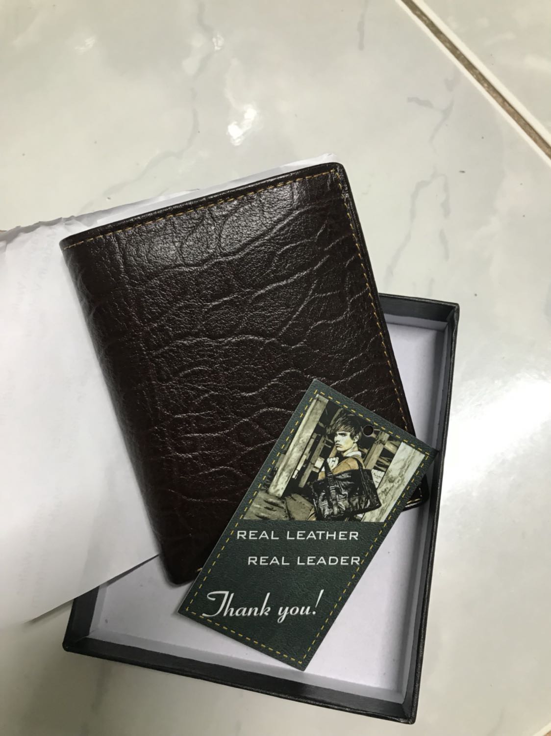 Đẹp. Da mềm. Bóng. Giao hàng hơi chậm nhưng bù lại hàng quá ok