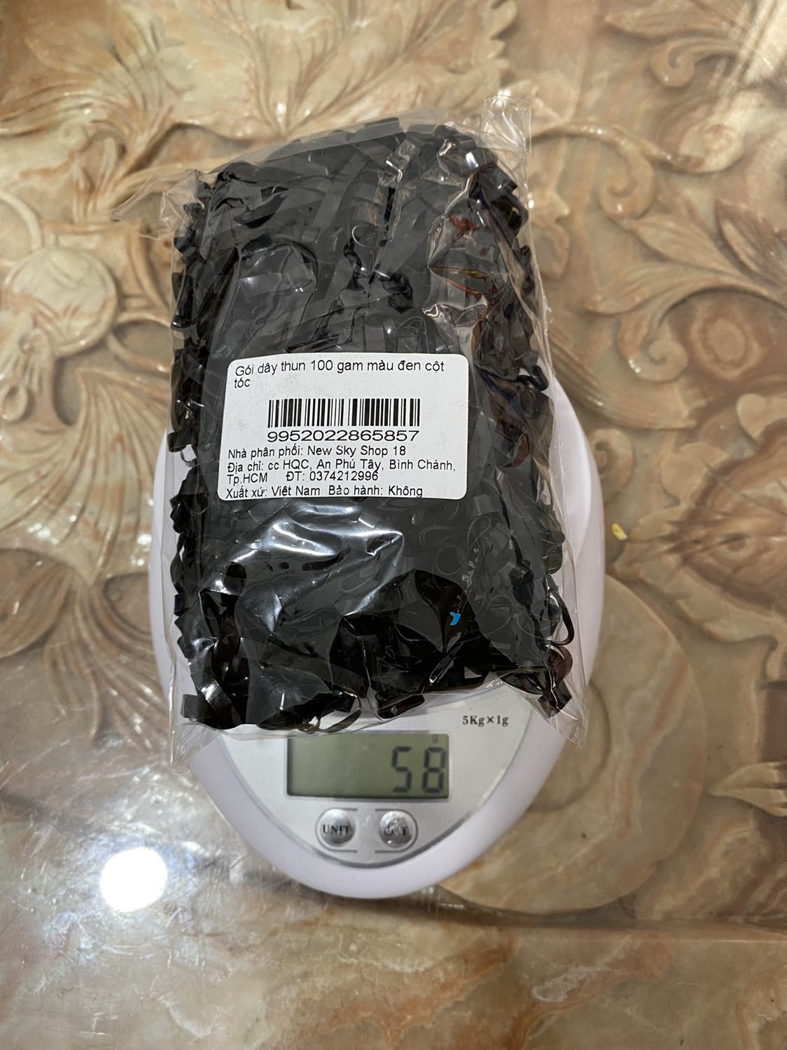 Ghi 100g giao 58g🙄may nhà có cân.😒đã yêu cầu giao bù hoặc thu hồi. Có mấy ngàn đồng mà làm ăn mất uy tín!!!!😡