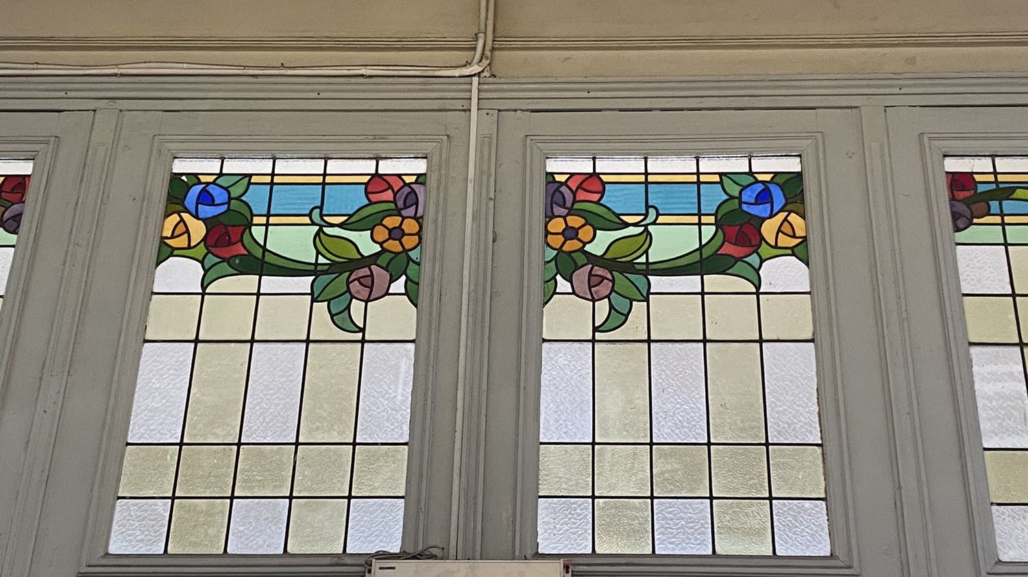 Sữa ngon thơm béo ngậy mẹ mình rất thích 
Còn hình ảnh ở dưới mang tính chất minh hoạ thôi tại mình lừoi chụp quá