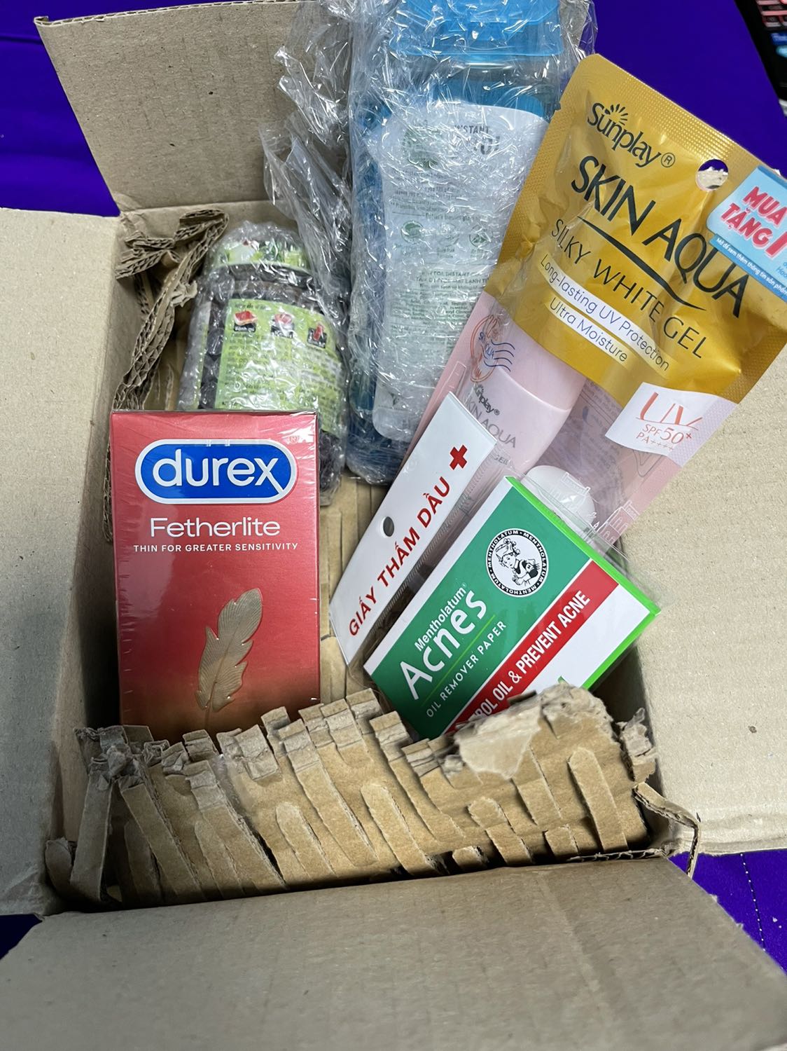 Giao hàng cực nhanh, đóng gói cẩn thận, mua hàng được tặng nhiều món!!!! Giao hàng cực nhanh, đóng gói cẩn thận, mua hàng được tặng nhiều món!!!!