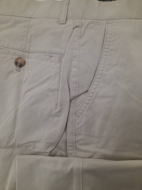 Đẹp, vải ok, nhưng chật bụng, mặc ko vừa, :)),