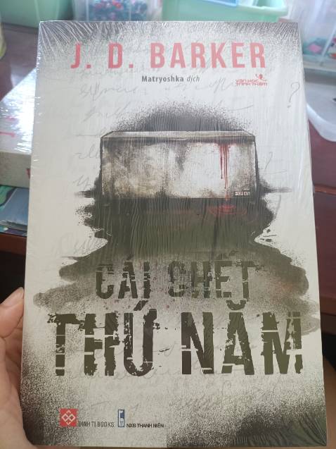 Fahasa gói hàng cực kì đỉnh. Nguyên seal đẹp mê luôn.