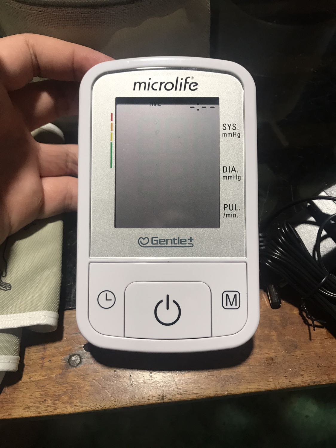 Sản phẩm tốt đẹp, nhưng câc bạn nhớ để ý vì không có cục biến, phải đặt thêm nếu có nhu cầu