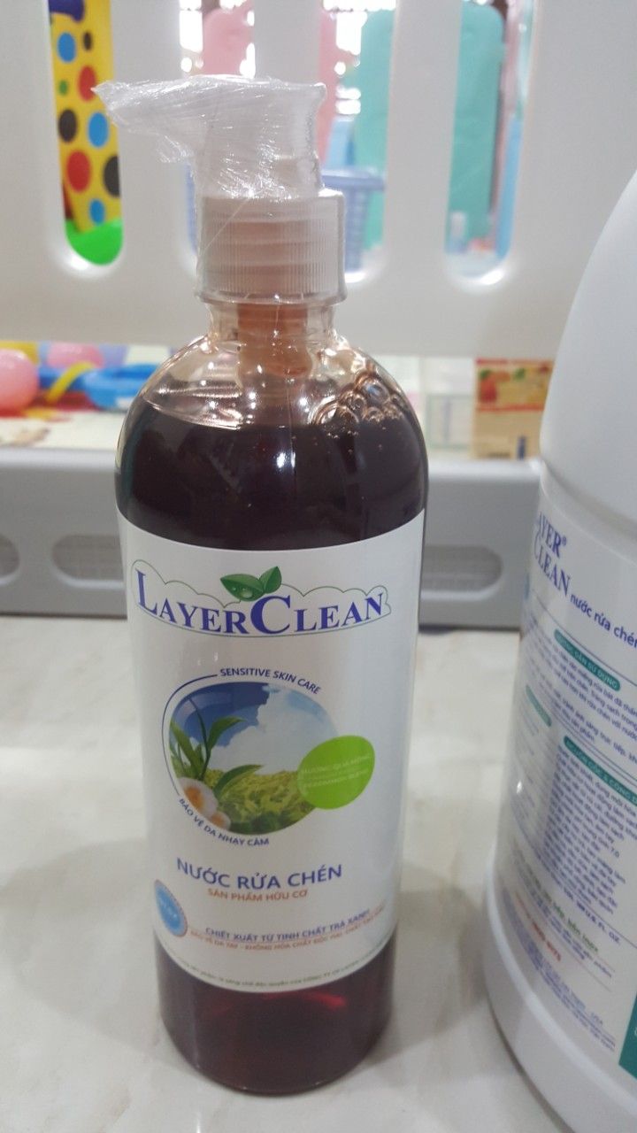 Hài lòng. dăt 1 can 5l, 1 chai 800ml dc tang 1 chai 300ml. cám ơn shop nhiêu. dóng gói cẩn thận, sachk dep