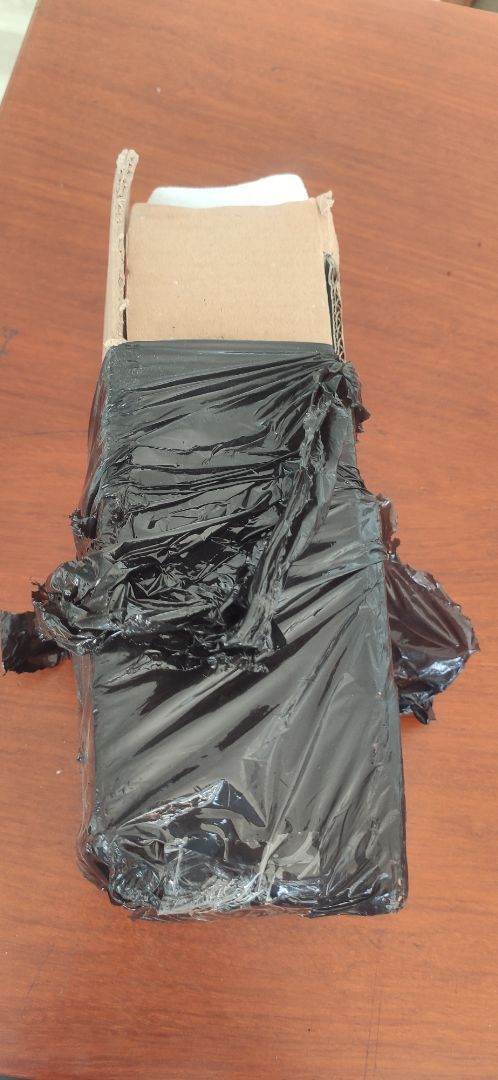 Sản phẩm đóng gói kỹ,tuy nhiên chỗ nắp vặn không đóng liền,mà đã được mở sẵn! Nên đóng kín! Hy vọng sử dụng chất lượng!