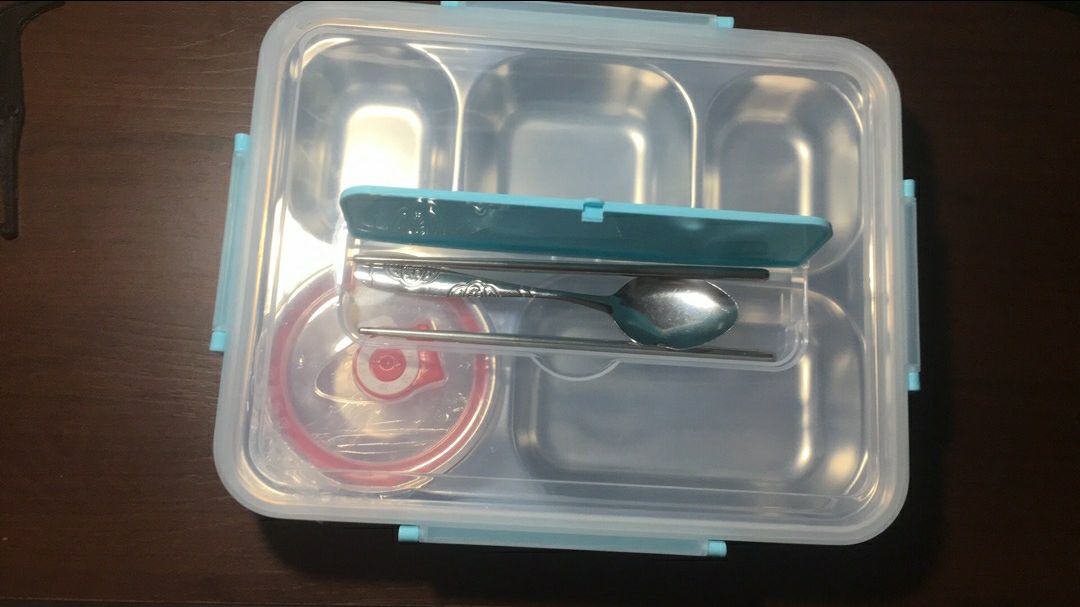 Hộp to mà đẹp lắm ạ. k có gì để chê cả, shop giao hàng nhanh