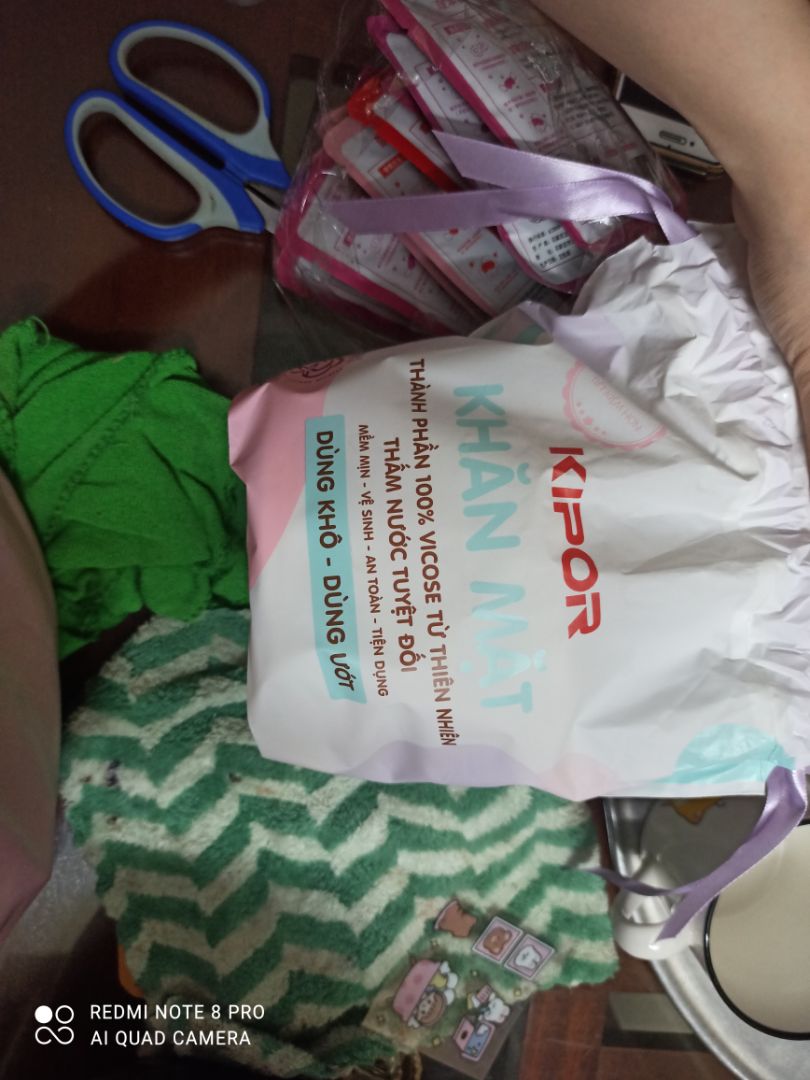 Sản phẩm tốt, chất liệu dày dặn, dùng đk rất lâu. shop ship hàng nhanh