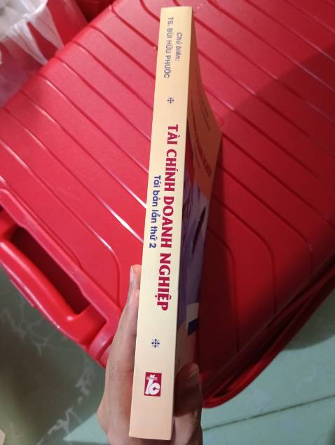 Sách như hình. Khuyến mãi sâu. Trừ 1 sao vì app báo giao hàng ngày 15 nhưng thực tế ngày 17 mới giao. Không biết lỗi do Tiki hay do shop.