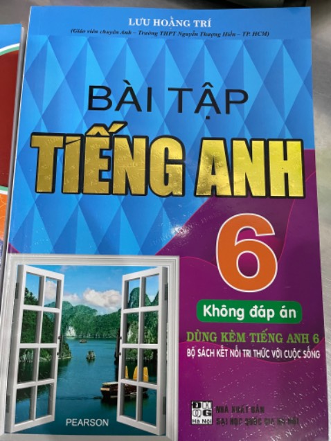 Sách hay, chất lượng nhưng hơi dày , nhièu bài tập bổ ích , giúp nắm được kỹ năng mềm học tiếng anh