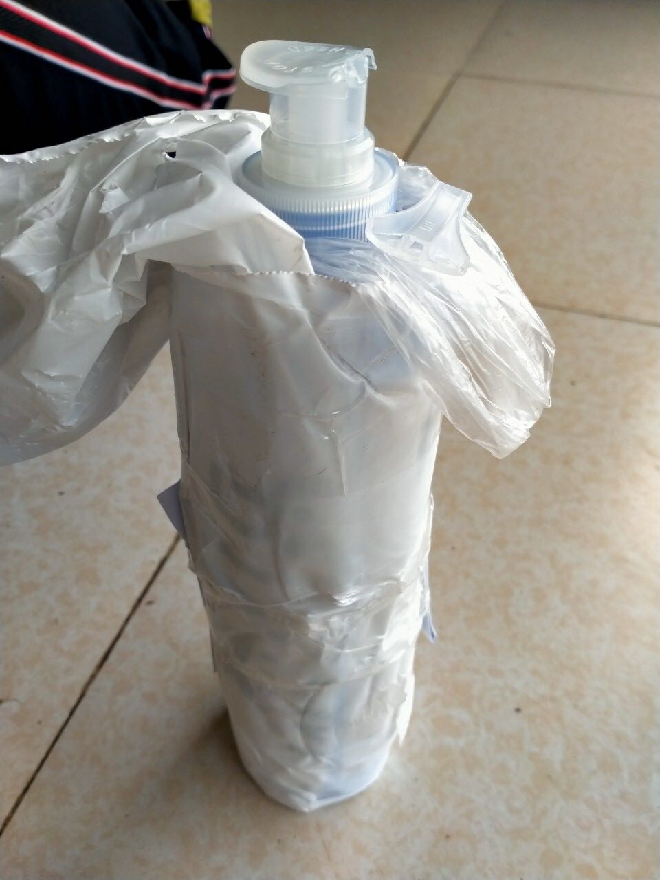 Sản phẩm để trong hộp k đk cố định nên bị gãy mất vòi