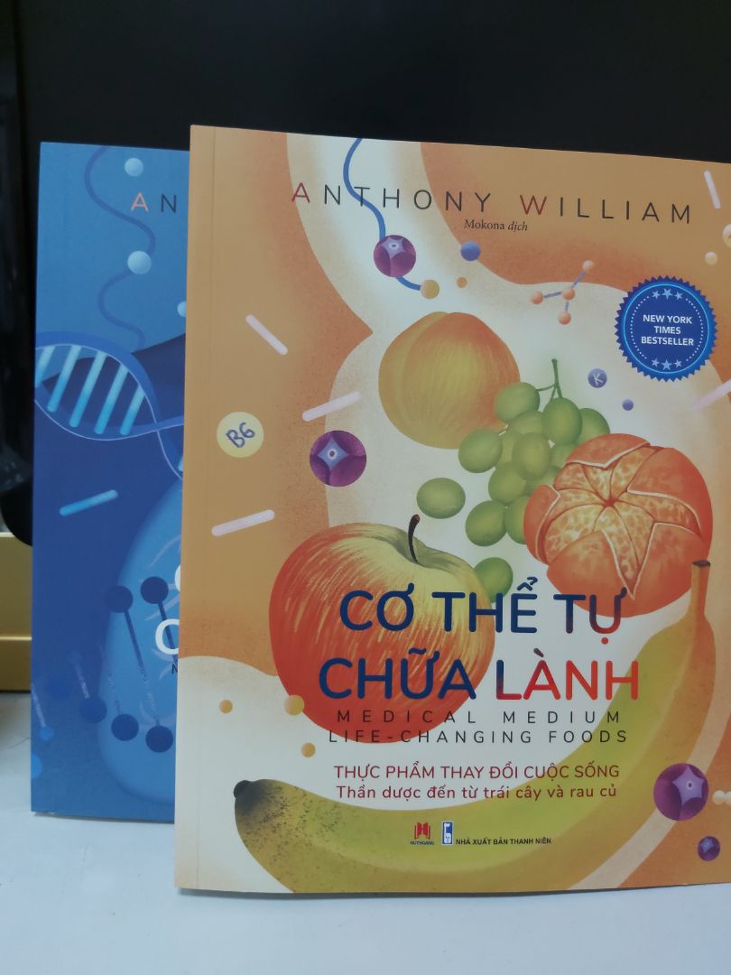 mình đặt mua combo này vì một người bạn khuyên đọc. Vì mới nhận  sách nên chưa nói đến nội dung. Chỉ phàn nàn một điều khi mua, tiki nói có thể sử dụng bookcare và trừ bookcare của mình. Nhưng khi nhận sách thì sách được đóng gói theo dạng combo chứ ko có bọc bookcare gì hết. Nếu ko sử dụng Bookcare thì ko nên tùy tiện trừ như vậy. Vì vậy, giao hàng cho 4 sao nhưng dịch vụ chỉ cho 3 sao để tiki rút kinh nghiệm.