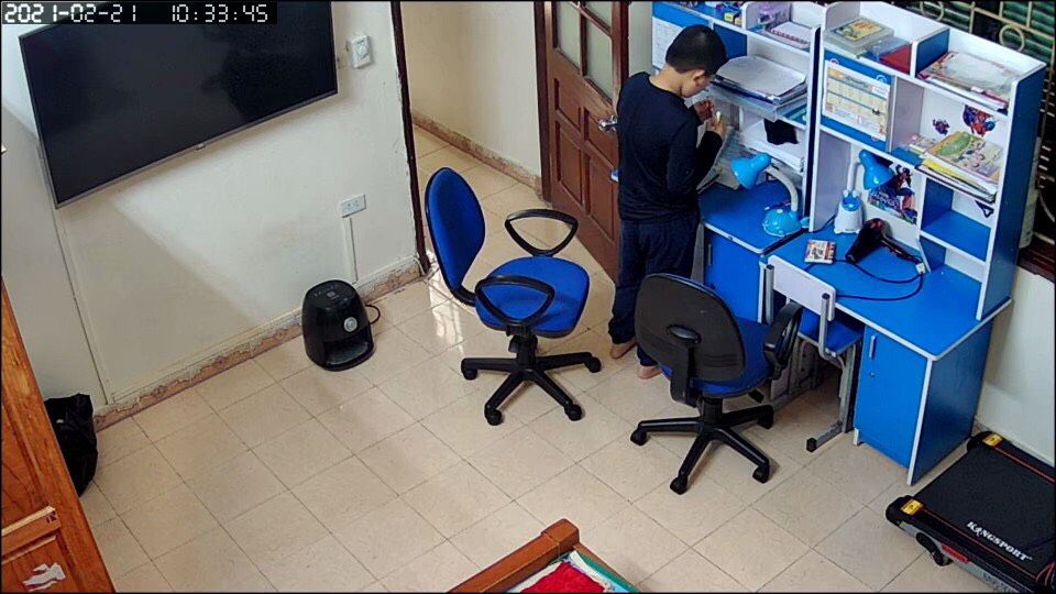 Sản phẩm dễ sử dụng và hình ảnh cũng nét đẹp như mong muốn, tôi thấy shop tư vấn hỗ trợ khá nhiệt tình. Tôi hài lòng với sản phẩm và mức giá này, xin cảm ơn.