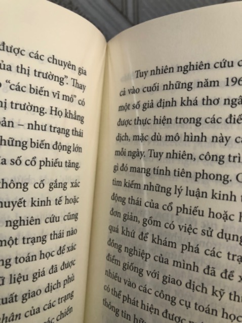 sách có quá nhiều trang có nếp gấp lớn sách có quá nhiều trang có nếp gấp lớn