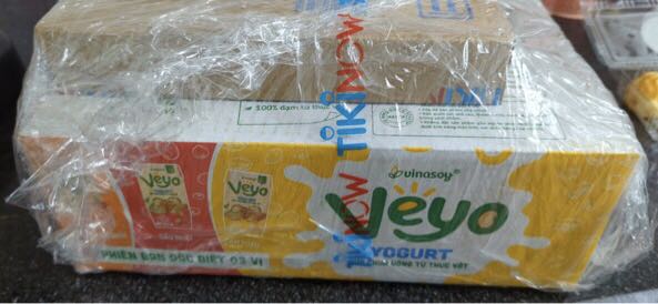 Sữa thơm ngon, đặc biệt là vị đào, để lạnh trước khi uống còn ngon hơn nữa. Sữa đã giảm giá lại còn đc tặng kèm quà