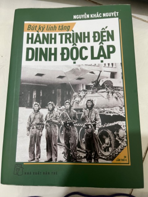 Sách hay, kình đã đọc gần gết. Gói hàng chắc chắn giá rê