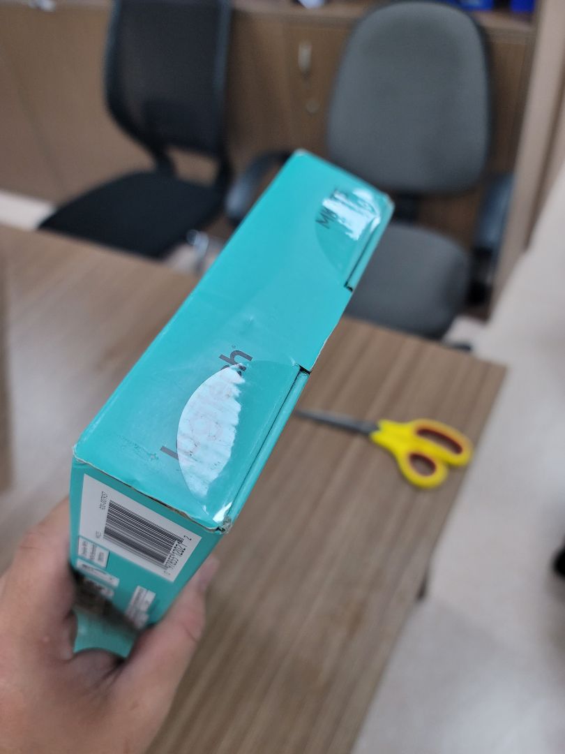 đúg là bàn phím chính hãng nhưng kỉu in chữ trên mặt phím kog đc bền dùg lâu và nhiều sẽ mất ký tự trên phím, giá cao so vs các thươg hịu khác khác. đúg là bàn phím chính hãng nhưng kỉu in chữ trên mặt phím kog đc bền dùg lâu và nhiều sẽ mất ký tự trên phím, giá cao so vs các thươg hịu khác khác.