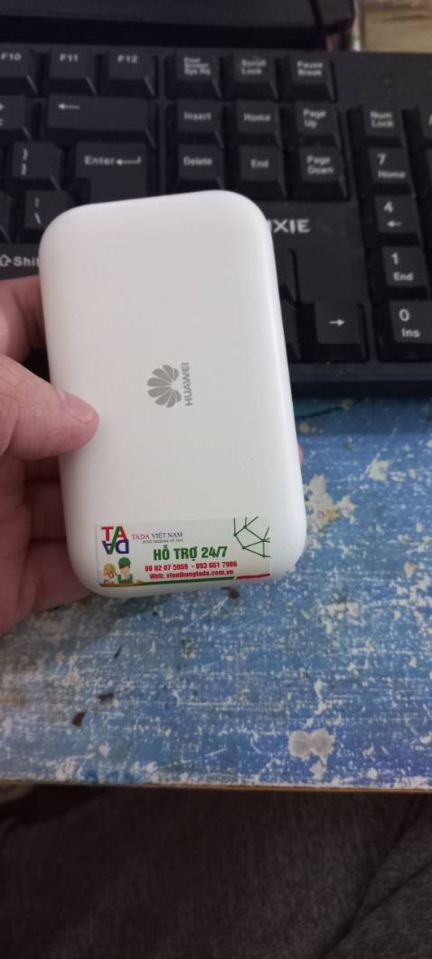 Sau một thời gian sử dụng, và ***. Xạc đầy PIN để nguyên 1-2 ngày nó sẽ tụt PIN xuống 0% mặc dù máy có chế độ sleep khi ko có kết nối (*** khi không có kết nối nào) và *** khi có 1-2 kết nối thì máy nóng và nhanh hao pin hơn, thua xa pin điện thoại cục gạch 3k MAH mà chán quá. Ít ra ko có kết nối thì máy chỉ tụt 20% là cùng đằng này tụt y chang đang có kết nối vậy. Muốn đi đâu phải tắt nguồn, rồi lúc nào dùng mới dám bật lên quá