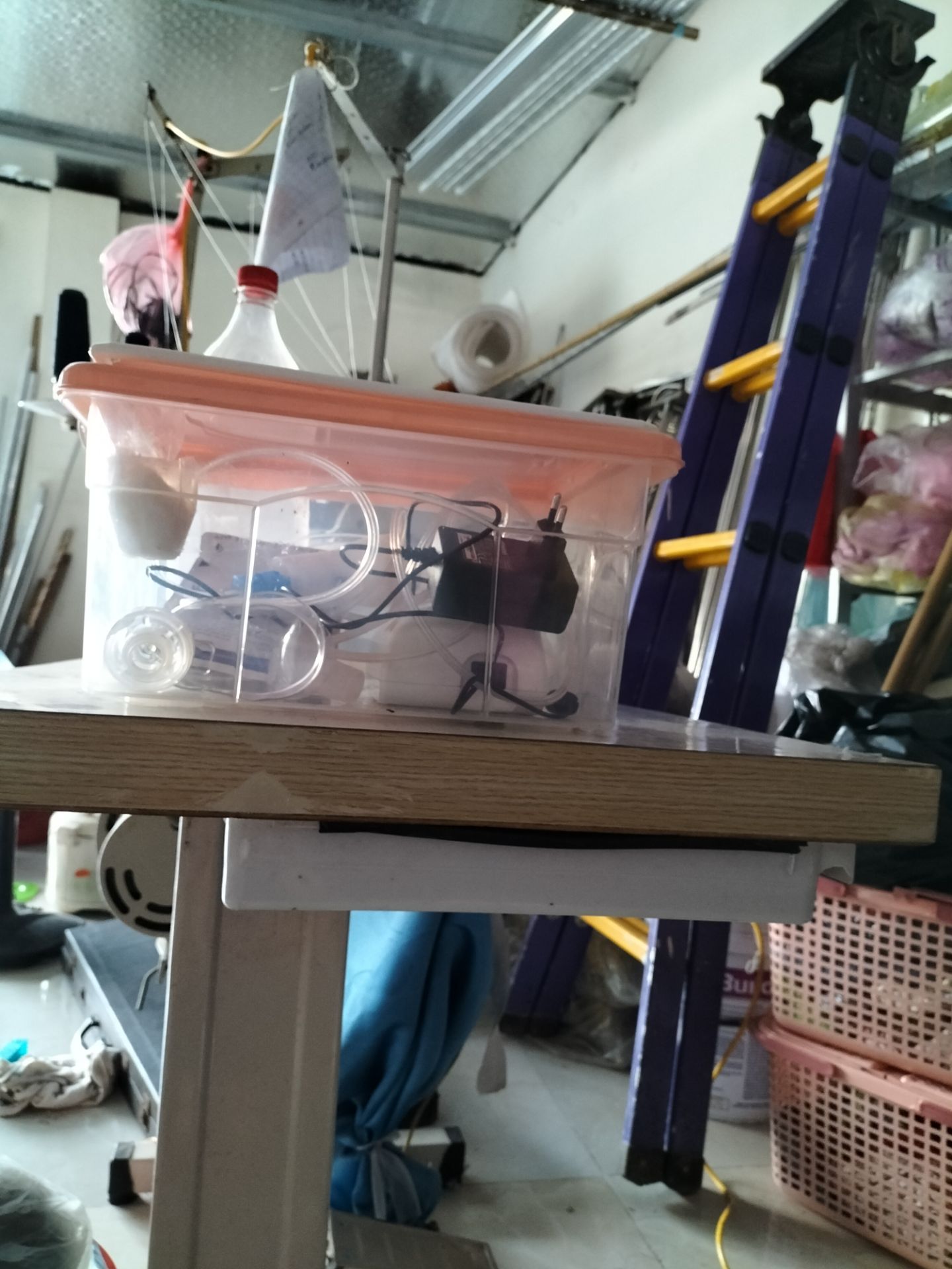 Công ty Điện lực Yên Bái dự kiến tạm ngừng cung cấp điện tại trạm Bảo Ái 2 400 từ 22:00 ngày 26-*** đến 22:30 ngày 26-*** để 375E12.1- Chuyển cấp 375 E12.4 cho 375E12.1 đến DCL 375-7E12.1 ( công tác của ĐCT, E12.1 tách T2 E12.1 Xử lý tiếp xúc bên trong ty sứ đầu cực pha B phía 110kV), mong Quý khách hàng thông cảm. Thông tin chi tiết xin liên hệ 19006769. Trân trọng cảm ơn!