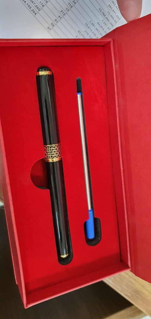 sp mẫu đẹp hộp đàng hoàng giao hàng đúng mẫu! sp mẫu đẹp hộp đàng hoàng giao hàng đúng mẫu!