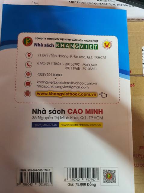 Bìa giá ghi có 75.000 nhưng thu của mình tổng 113.700 đồng. Mình ko hiểu vì sao.
