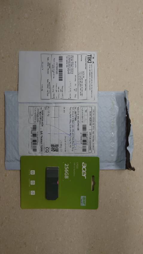 Tôi mua 2 USB, mở ra chỉ có 1 USB.