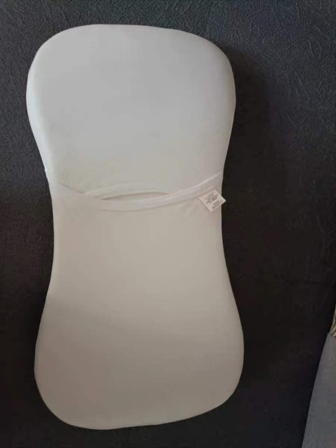 Gối đẹp êm mềm còn có lỗ thoáng khí rất ok! Mk ưng lắm vận chuyển nhanh nữa xứng đáng 5*