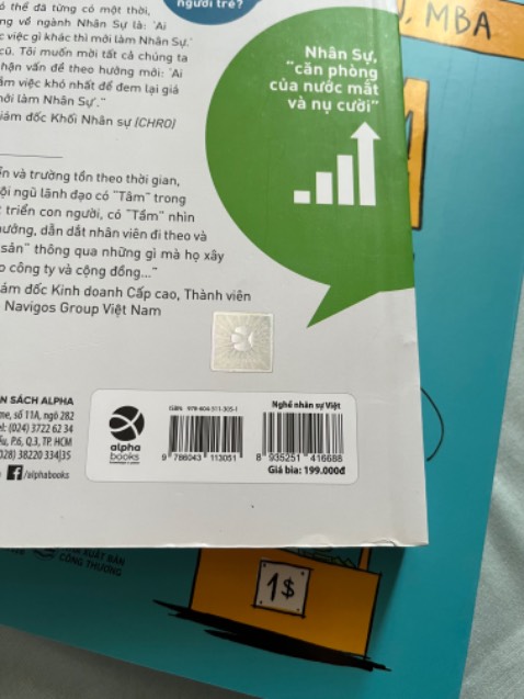 Lần đầu có trải nghiệm tệ khi mua ở tiki, sách nhìn rất cũ như đã từng sử dụng. Bỏ 1 số tiền ra mua nhưng nhận về là sách không còn được mới, cảm thấy khó chịu vô cùng
